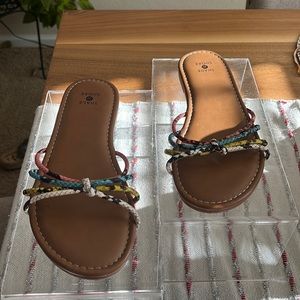 Shade &Shore Sandals snake design multi Color Size 7. Excellent condition.